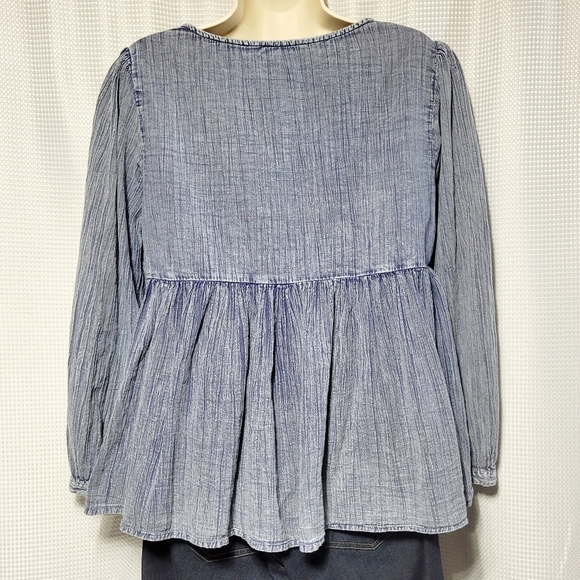 Rachel Zoe Cotton Embroidered Denim Gauze Textured Baby Doll Pop Over Blouse (M) - Picture 4 of 8